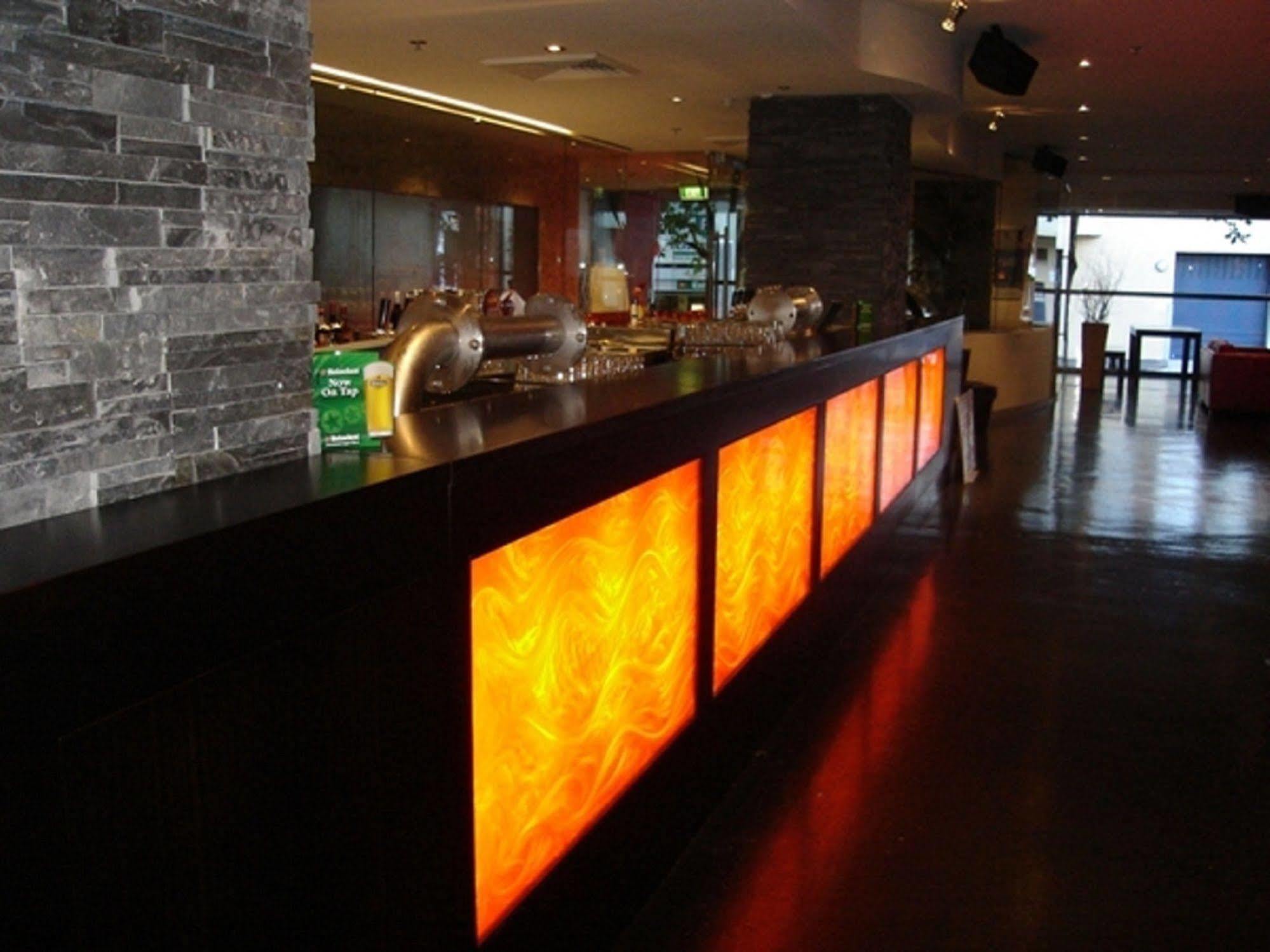 Nomads Melbourne Backpackers Hostel Екстериор снимка