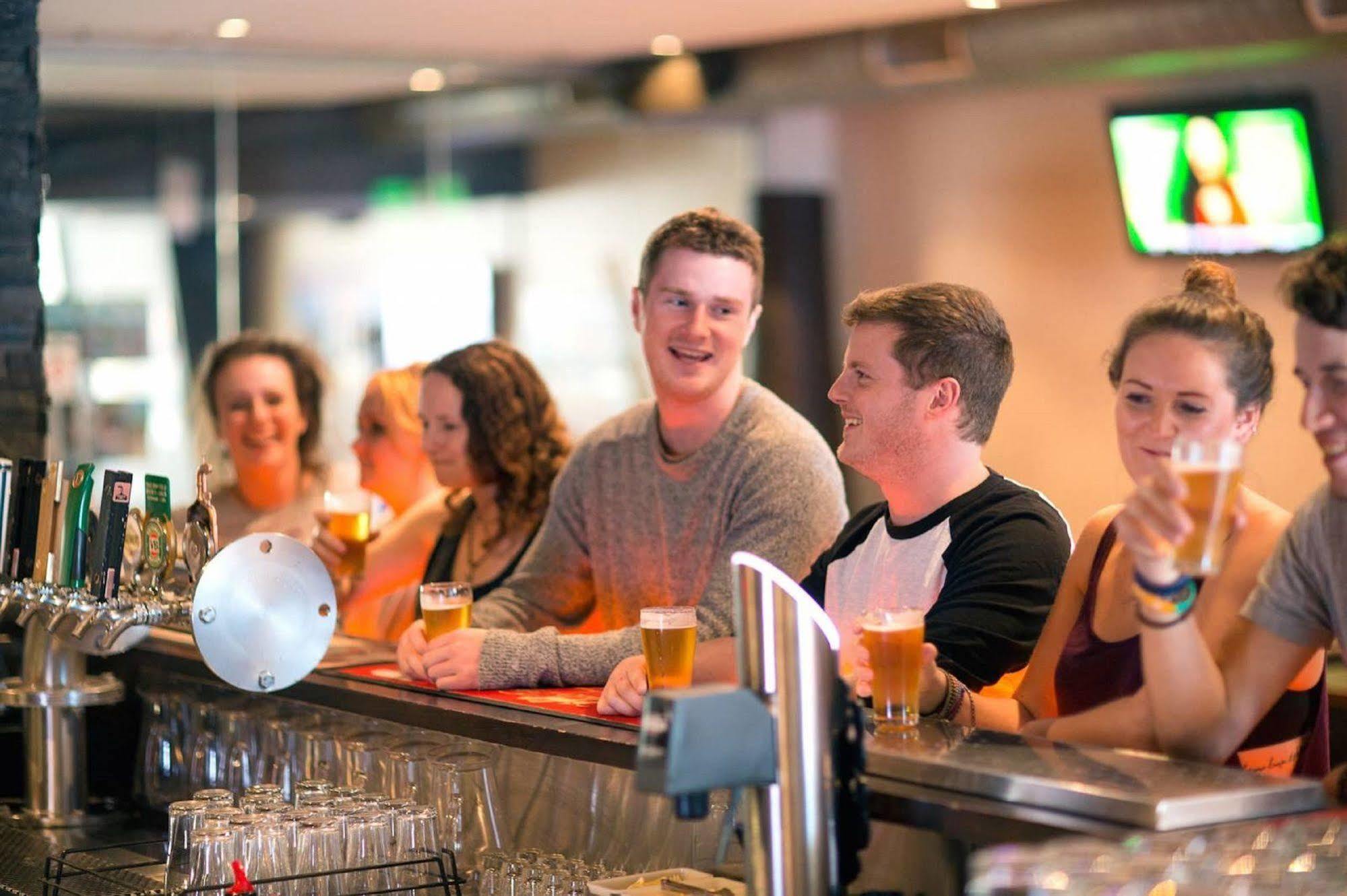 Nomads Melbourne Backpackers Hostel Екстериор снимка