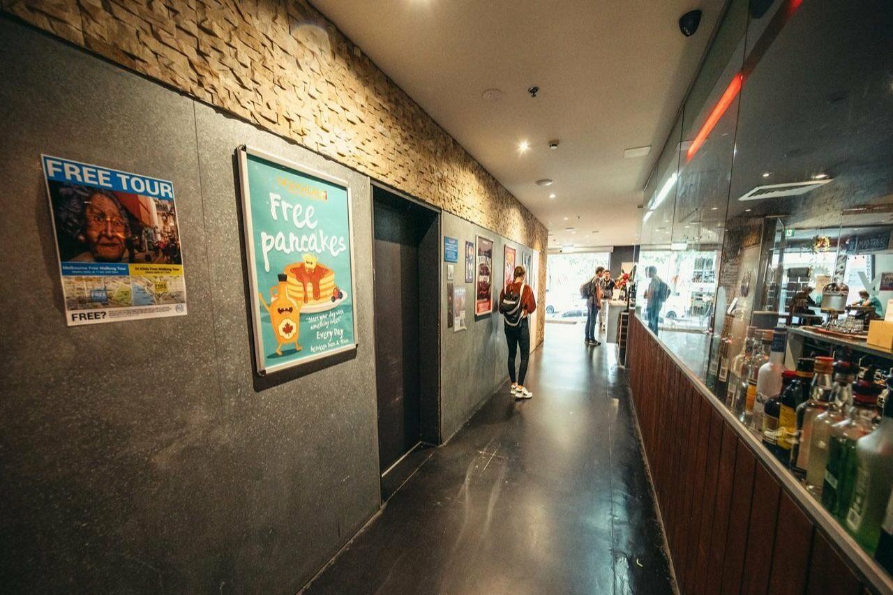 Nomads Melbourne Backpackers Hostel Екстериор снимка